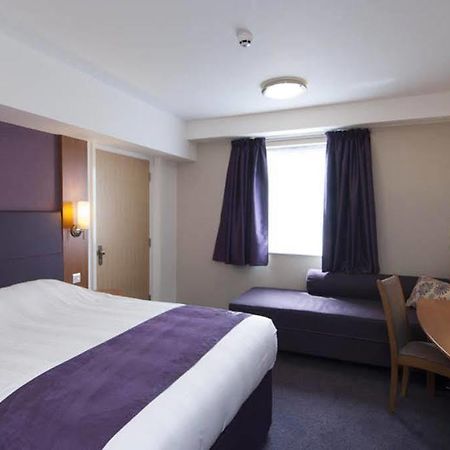 Premier Inn Greenock Buitenkant foto
