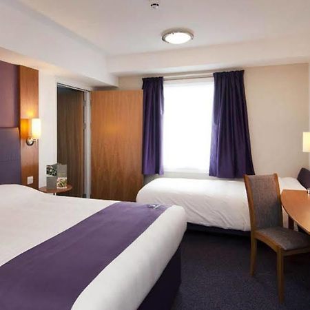 Premier Inn Greenock Buitenkant foto