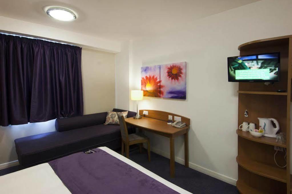Premier Inn Greenock Buitenkant foto